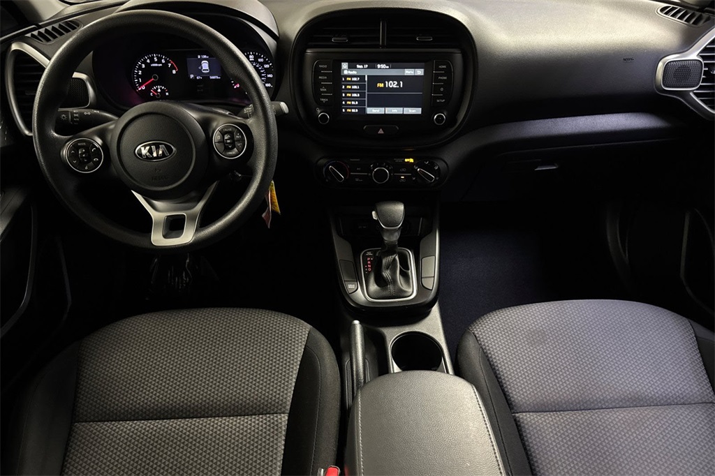 2020 Kia Soul LX photo 12