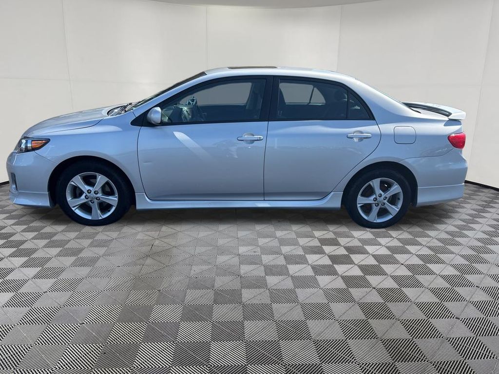 2012 Toyota Corolla S photo 2