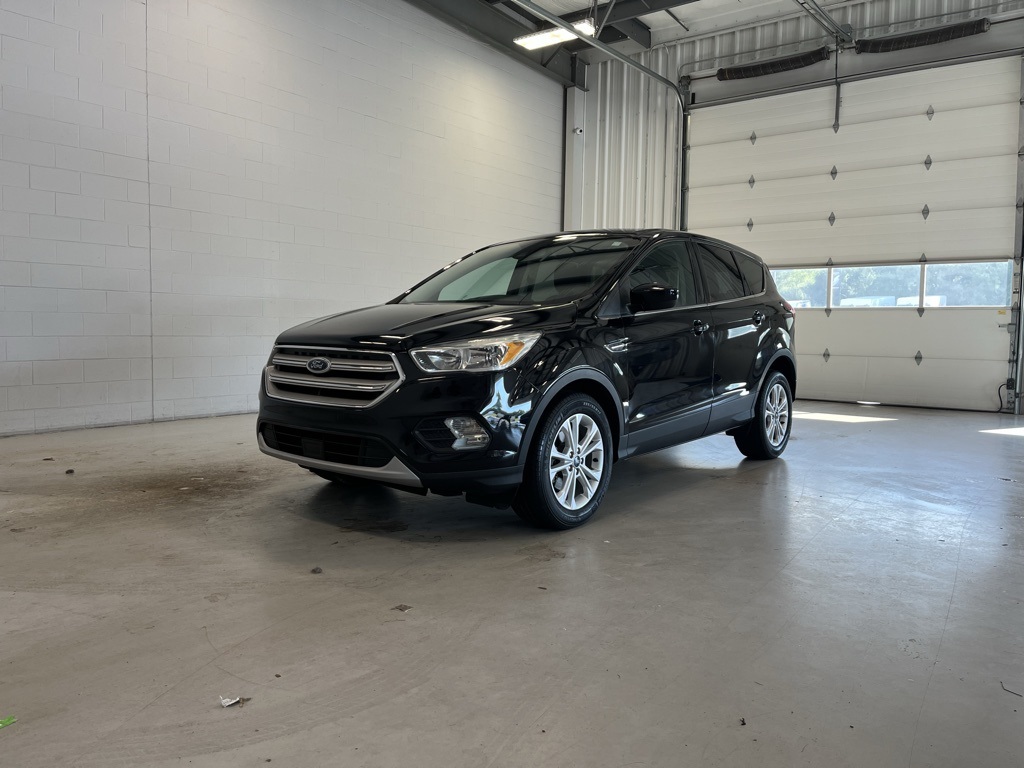 2019 Ford Escape SE photo 2