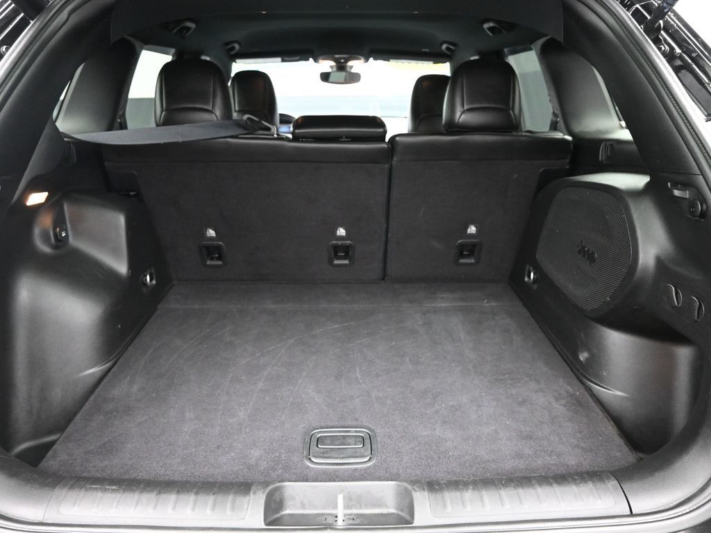 2019 Jeep Cherokee Limited photo 2