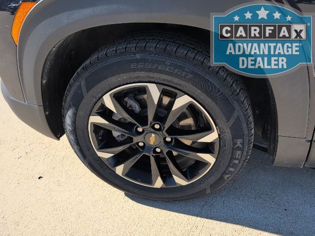 2021 Chevrolet Trailblazer LT photo 3