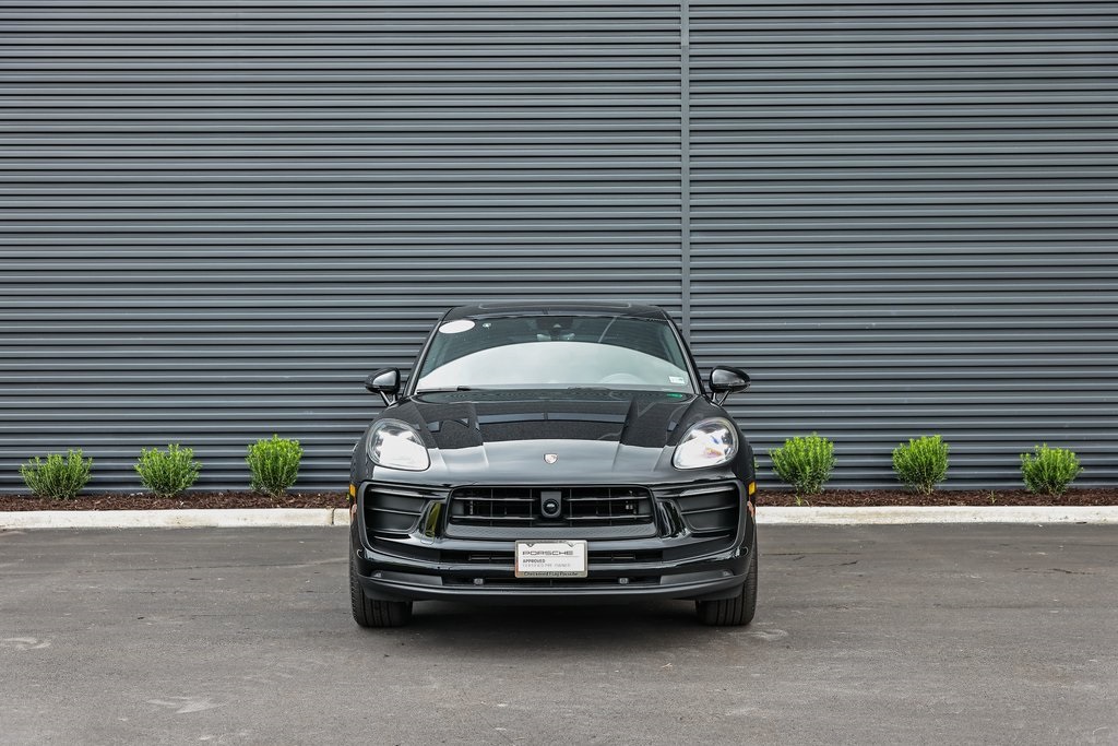 2024 Porsche Macan S photo 10