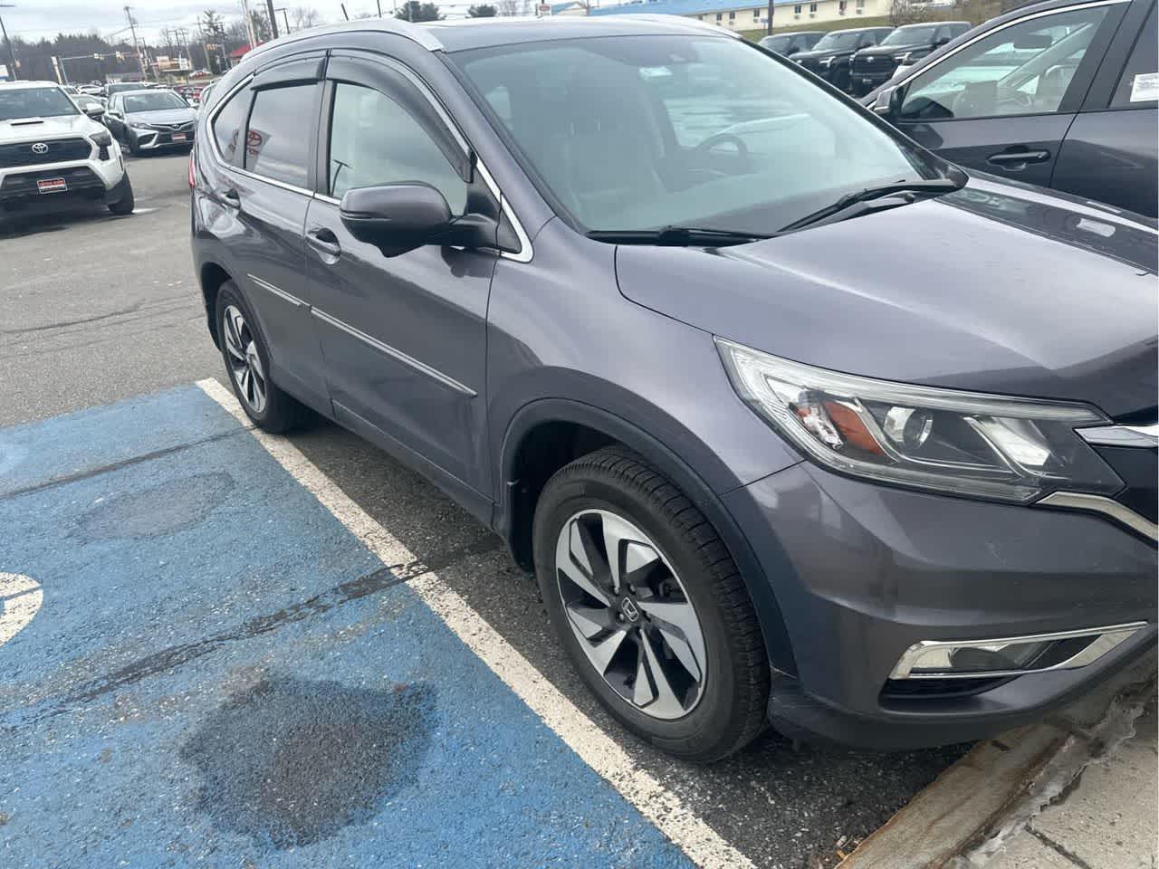 2016 Honda CR-V Touring photo 2