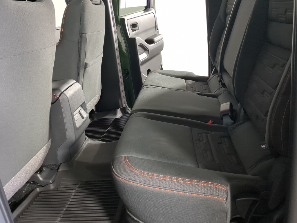2026 Nissan Frontier PRO-4X photo 9