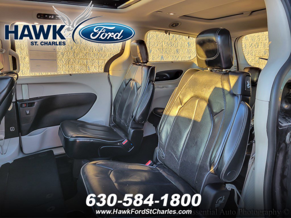 2017 CHRYSLER PACIFICA - Image 8