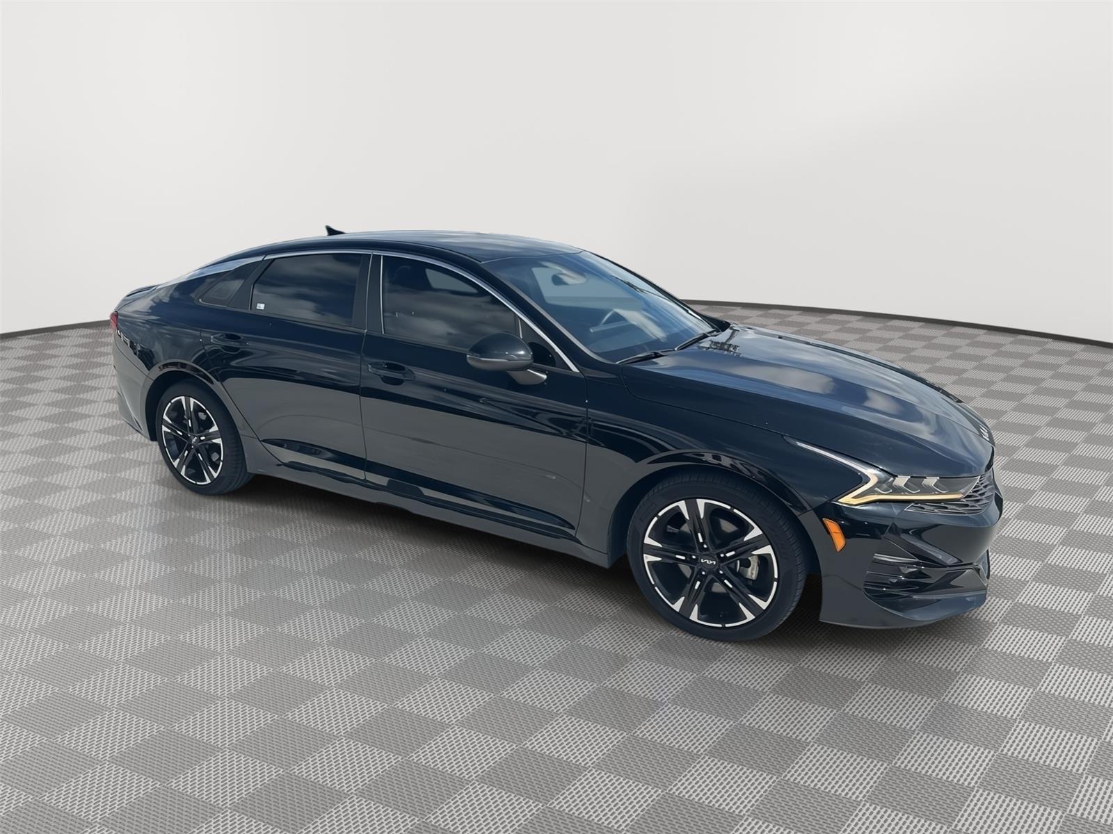 2023 Kia K5 GT-Line photo 3