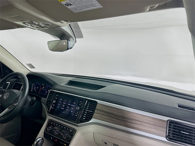 2021 Volkswagen Atlas SEL photo 25