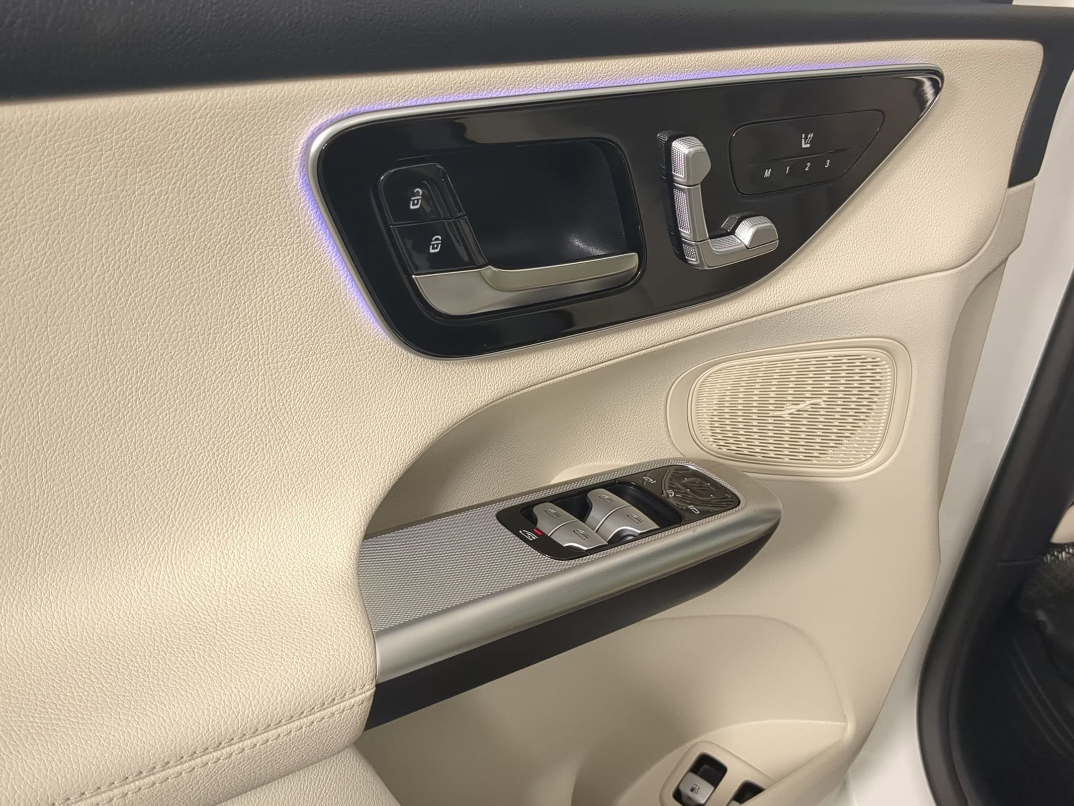 2026 Mercedes Benz GLC 350e 4MATIC photo 7