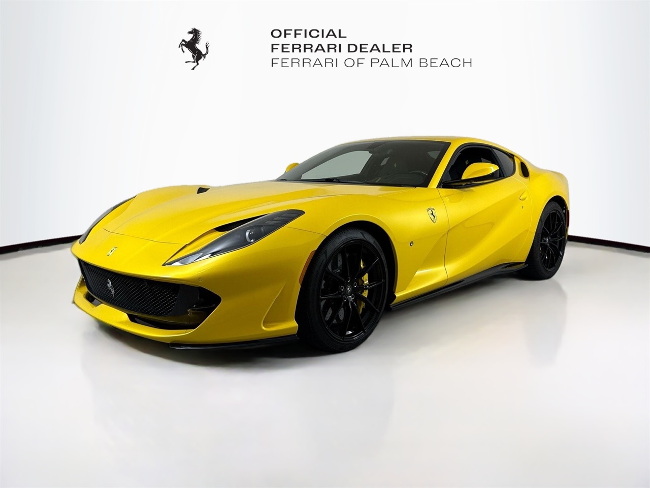 2019 Ferrari 812 Superfast Base photo 3
