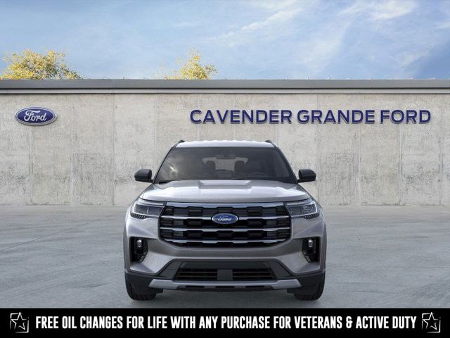2025 Ford Explorer photo 4