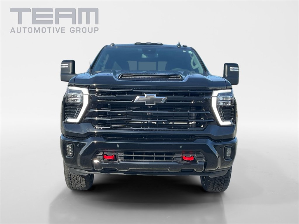 2026 Chevrolet Silverado 2500HD LT photo 2