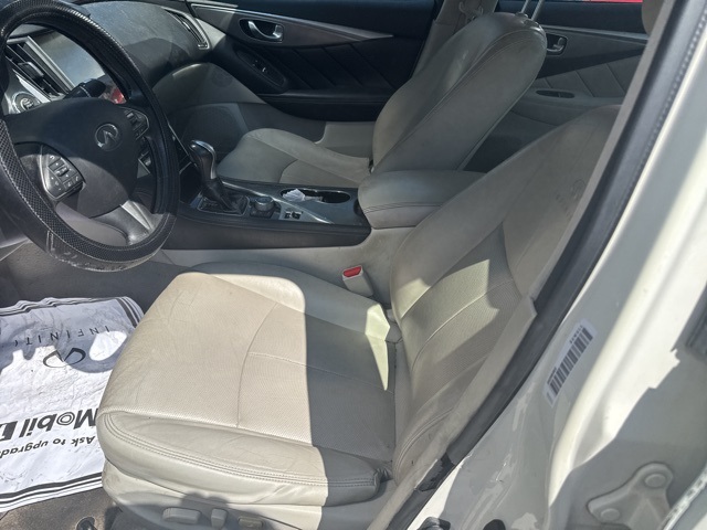 2014 Infiniti Q50 Premium photo 4