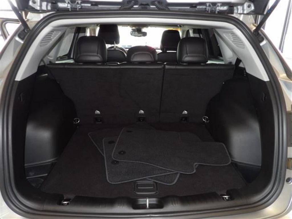 2022 Jeep Compass Latitude photo 17