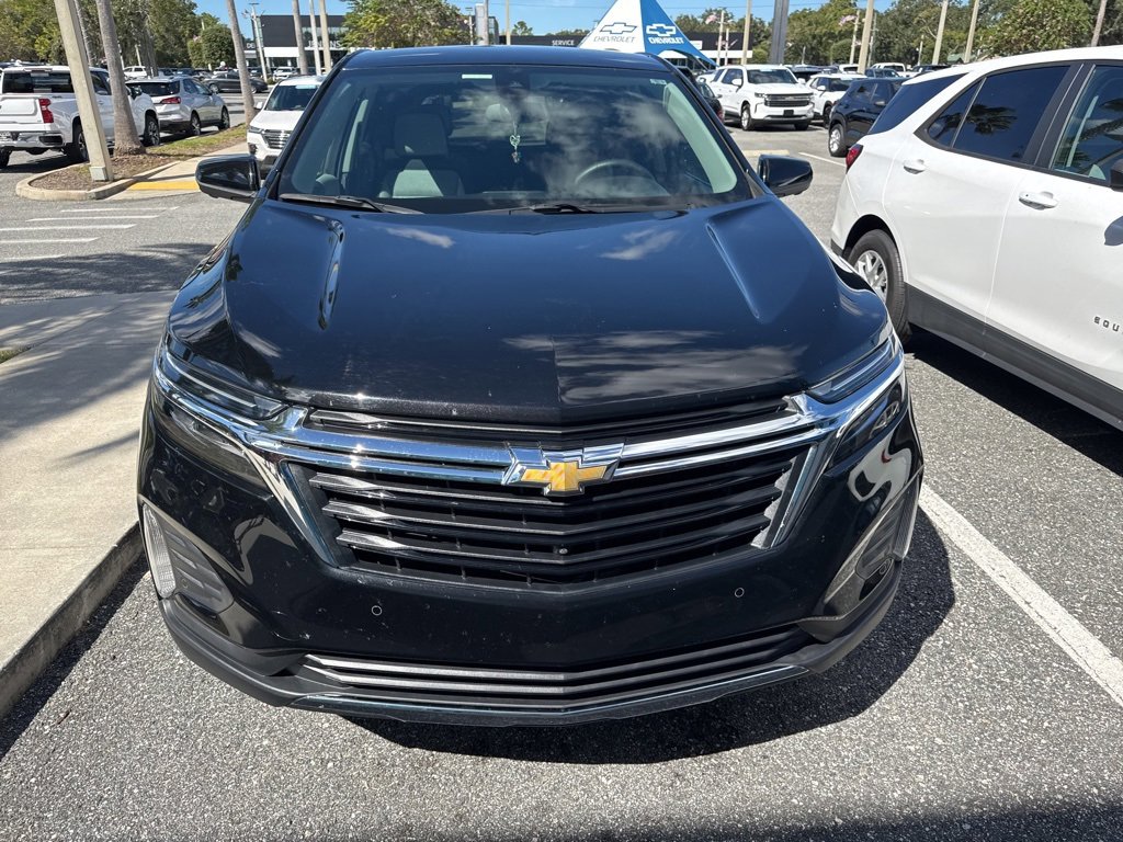 2023 Chevrolet Equinox LT photo 2