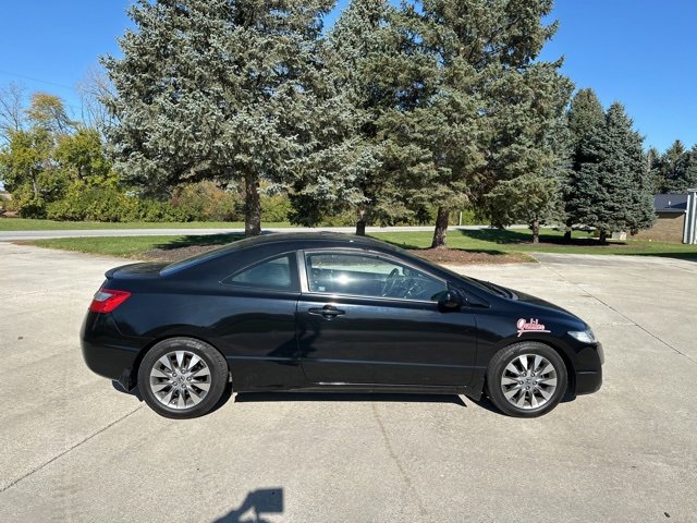 Used 2009 Honda Civic EX with VIN 2HGFG12889H518771 for sale in Wapakoneta, OH