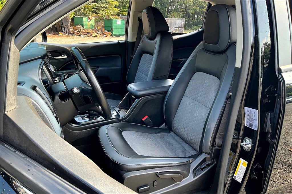2022 Chevrolet Colorado Z71 photo 21