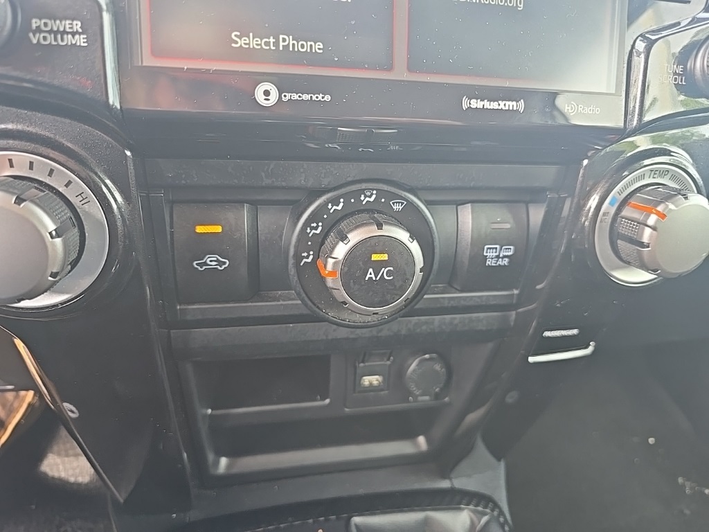 2024 Toyota 4Runner TRD Off-Road photo 10