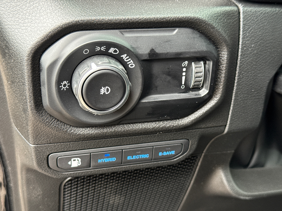 2025 Jeep Wrangler Sport 4xe photo 25