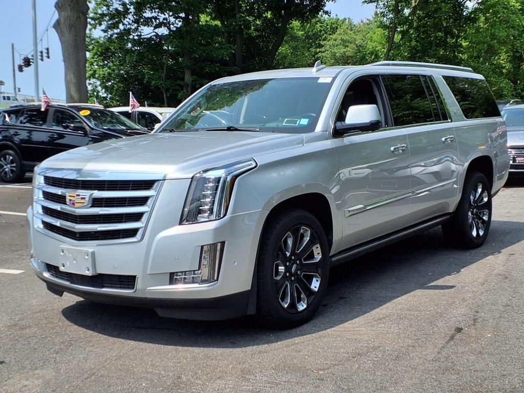 2020 Cadillac Escalade ESV Premium Luxury photo 3