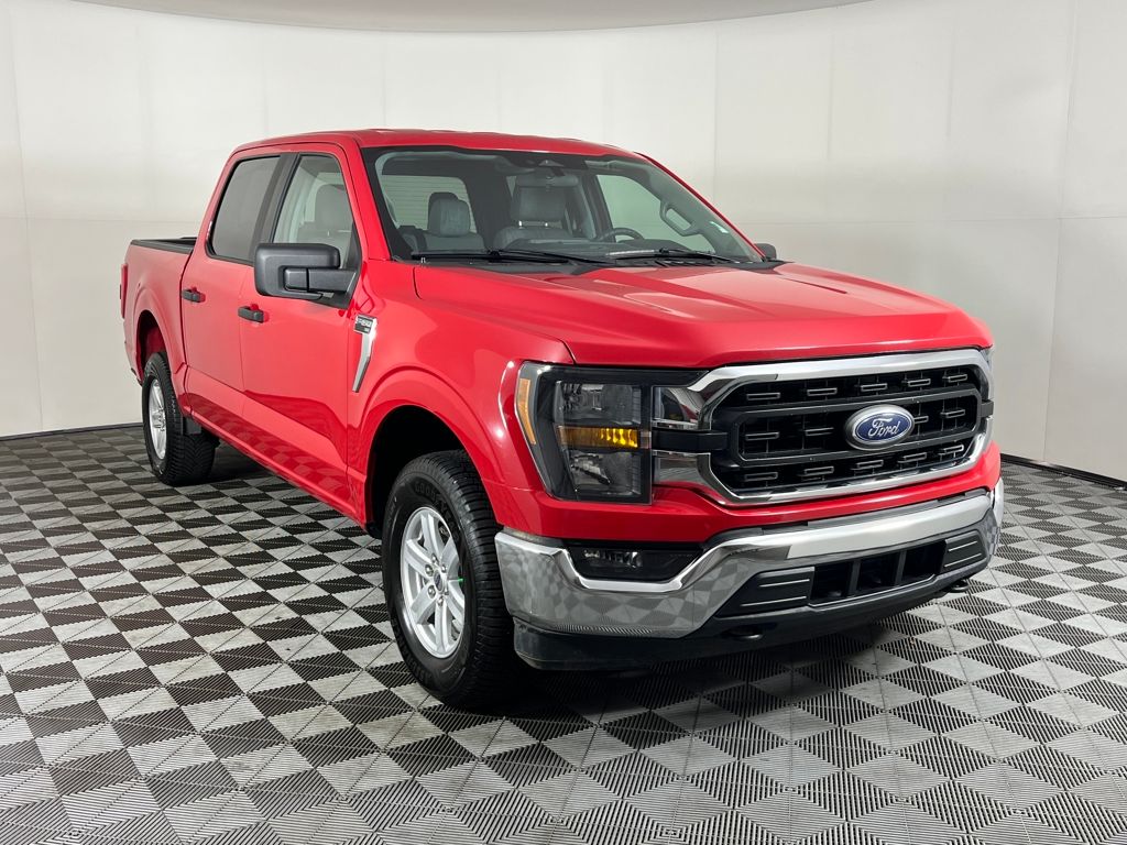 2023 Ford F-150 XLT photo 3