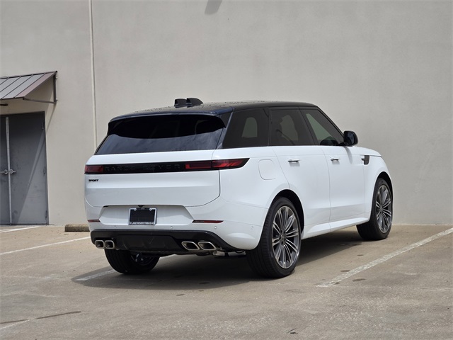 2025 Land Rover Range Rover Sport SE photo 2