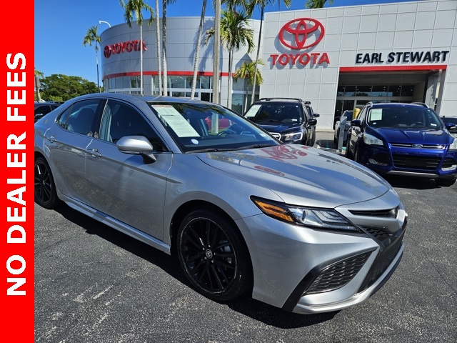 2023 Toyota Camry XSE's photo