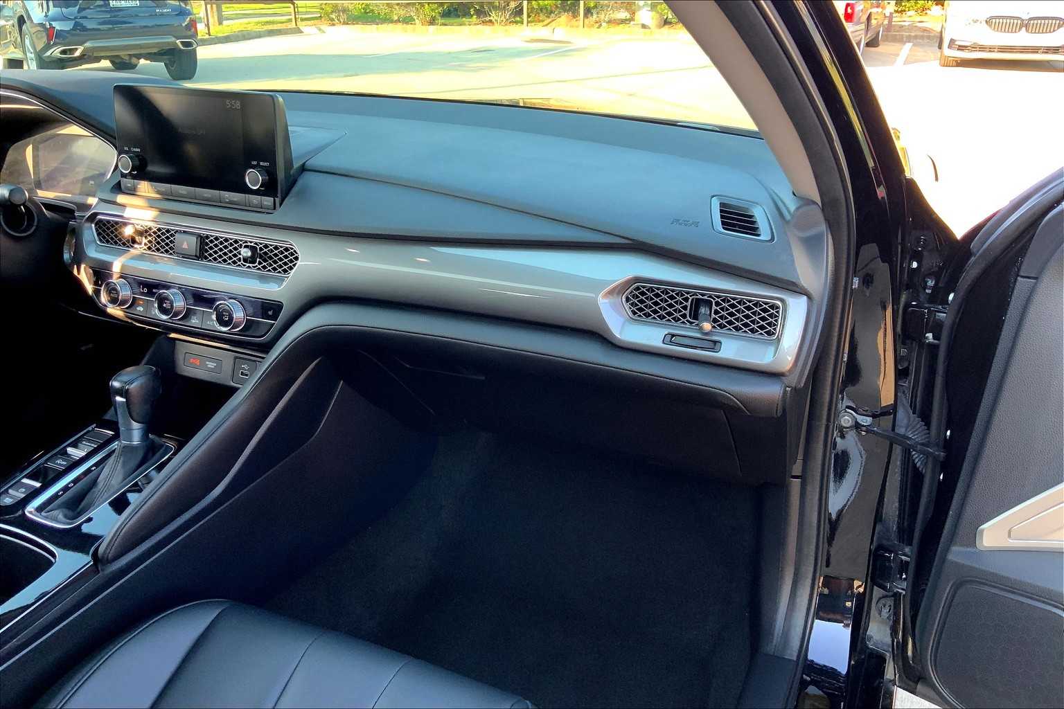 2023 Acura Integra Base photo 16