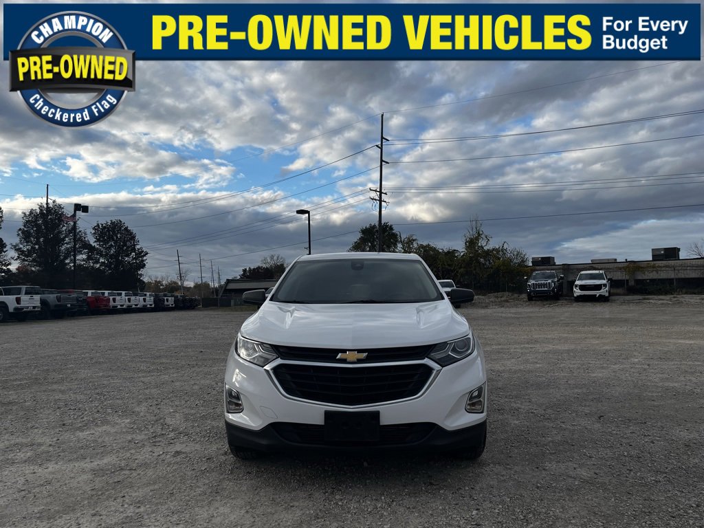 2020 Chevrolet Equinox LS photo 2