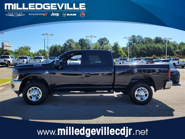 2025 Ram 2500 Tradesman photo 4