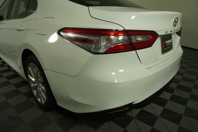 2020 Toyota Camry LE photo 11