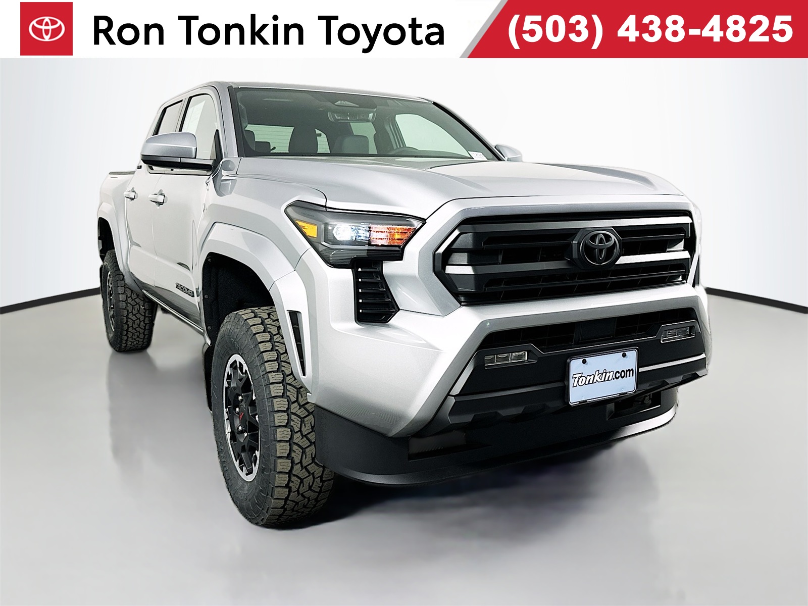 2025 Toyota Tacoma SR5's photo