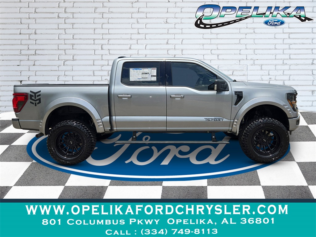 2024 Ford F-150 XLT photo 2