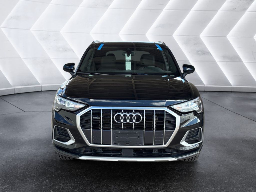 2022 Audi Q3 Premium photo 2