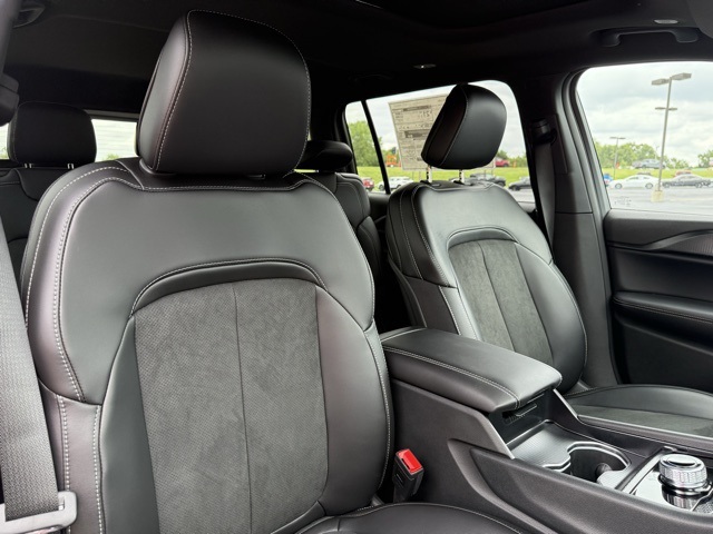 2025 Jeep Grand Cherokee Altitude X photo 10