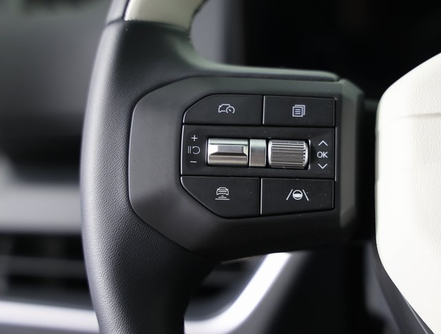 2025 Kia K4 GT-Line photo 12