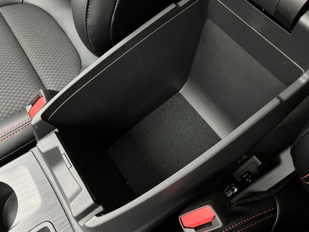 2024 Ford Escape ST-Line Select photo 24
