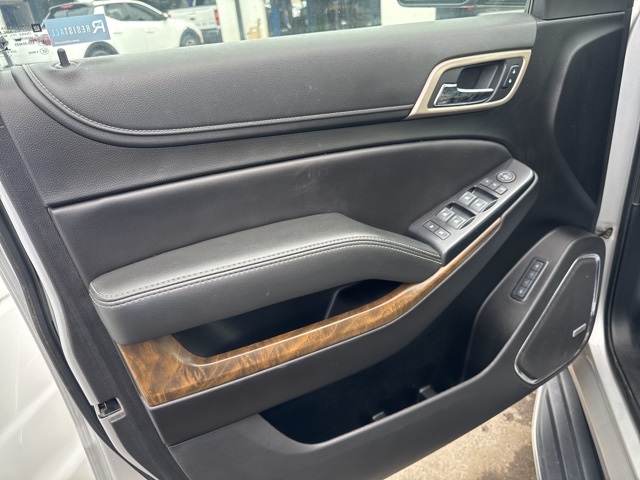 Used 2020 Silver GMC Denali image 8