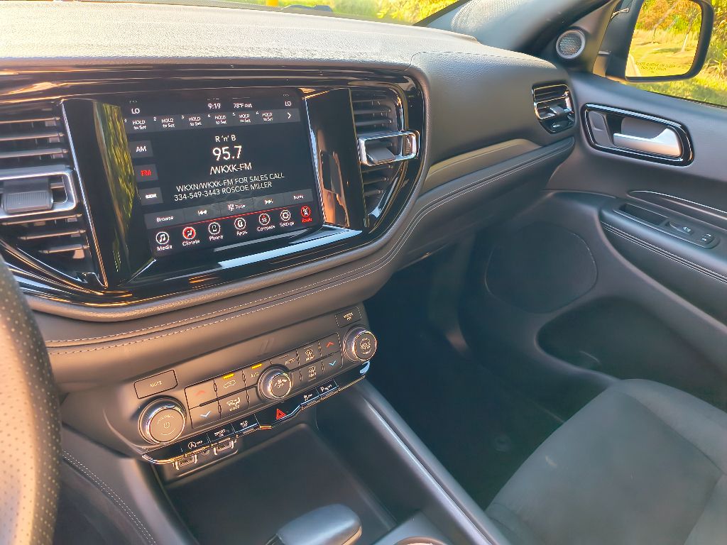 2023 Dodge Durango SXT photo 22