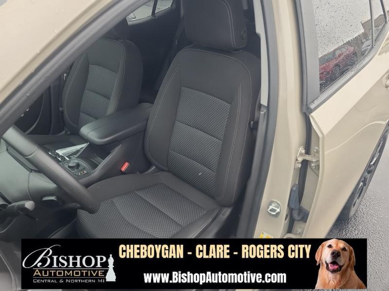 2023 Gmc Terrain SLE photo 3