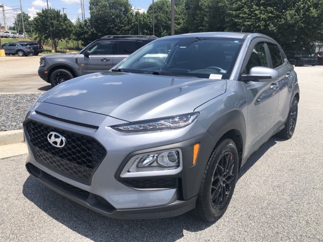 2021 Hyundai Kona SE photo 3
