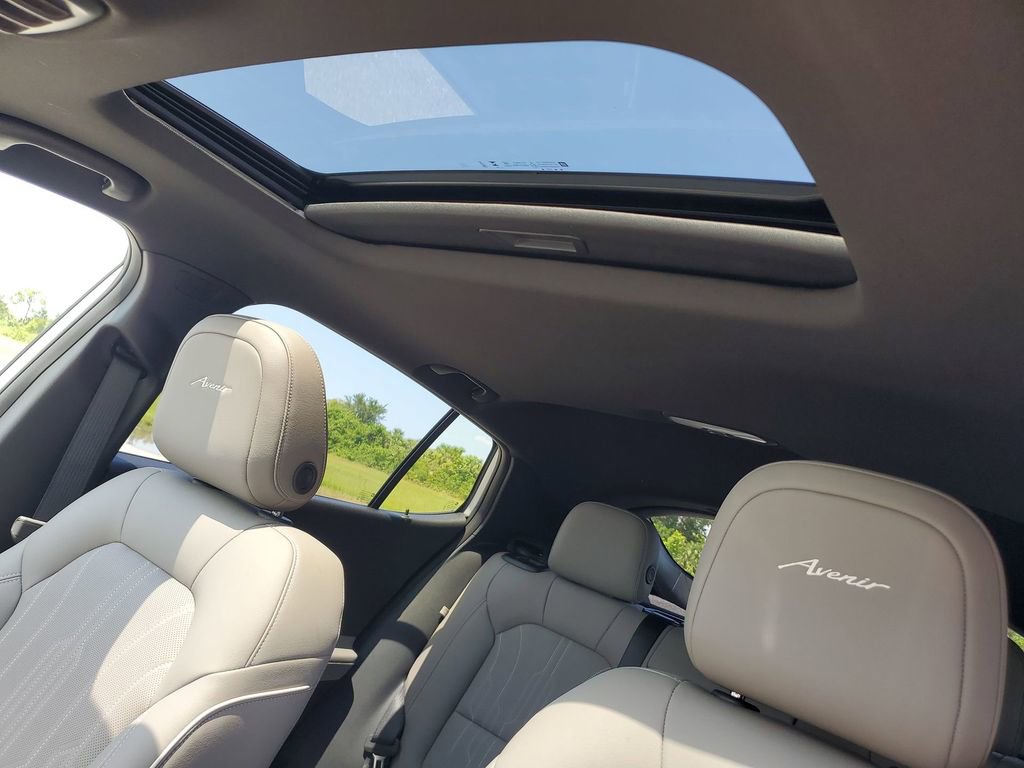 2025 Buick Envista Avenir photo 28