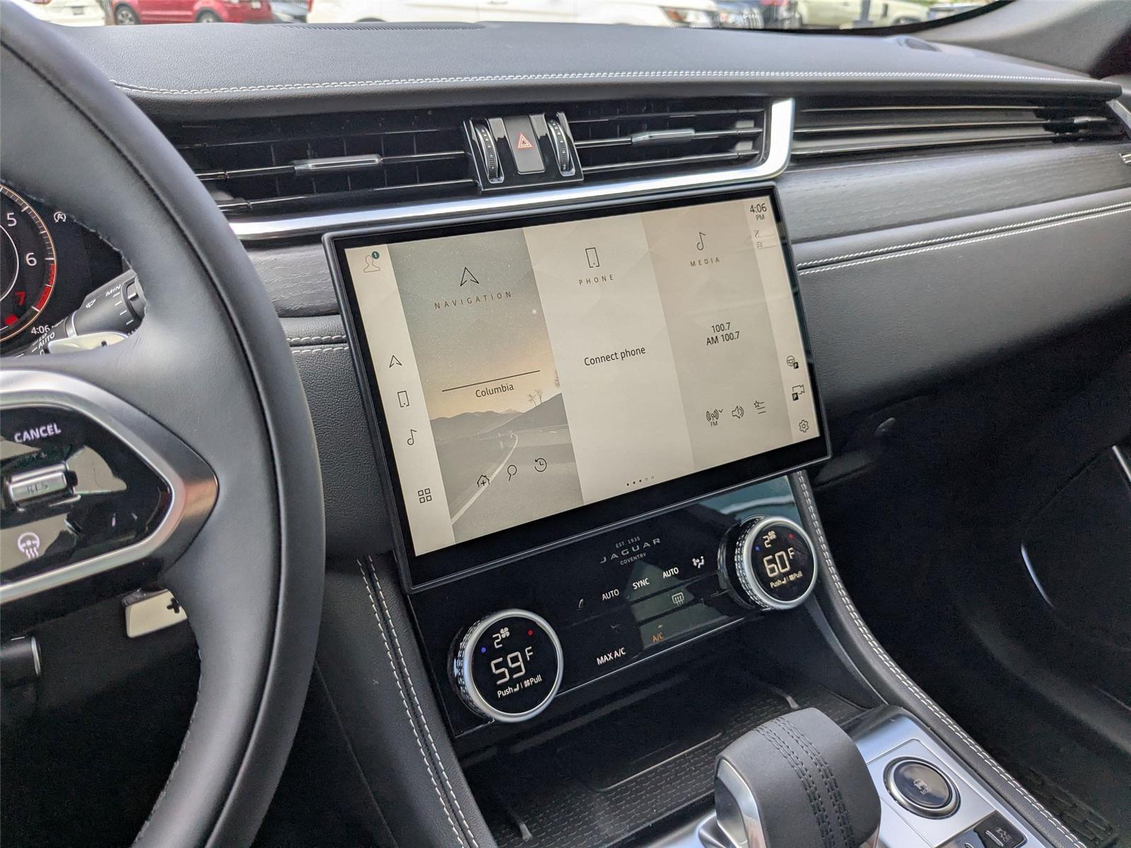2026 Jaguar F-PACE P250 R-Dynamic S photo 16