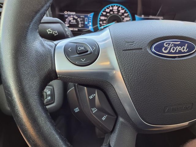 2017 Ford C-Max Energi Titanium photo 22
