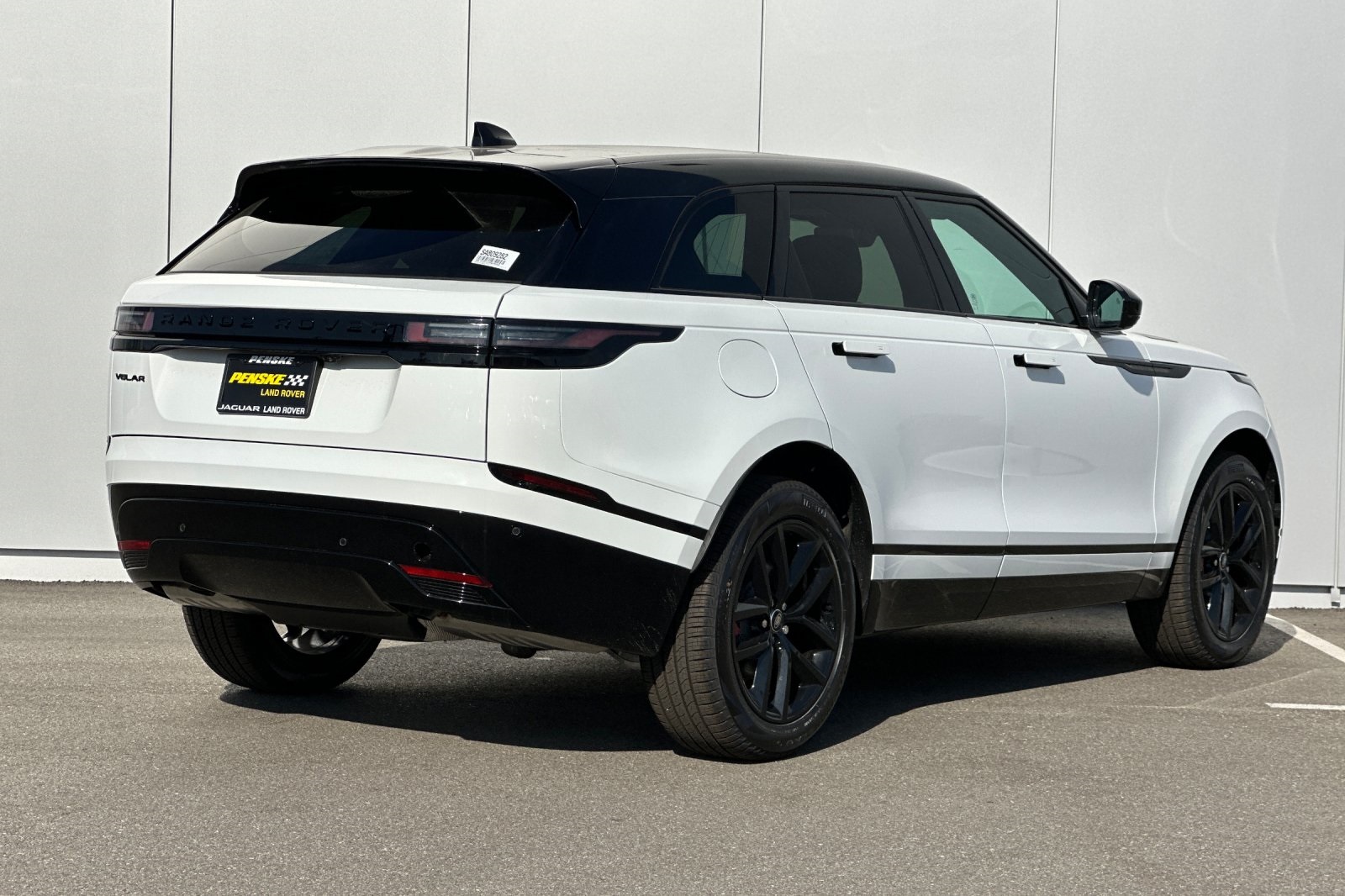 2025 Land Rover Range Rover Velar SE photo 5