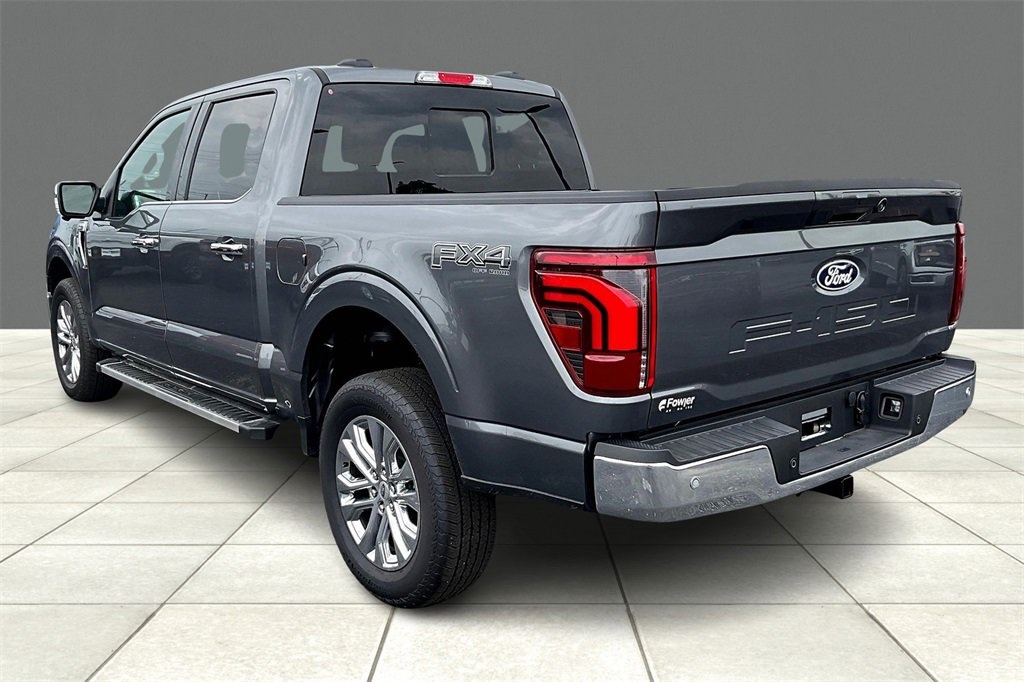 2025 Ford F-150 Lariat photo 3