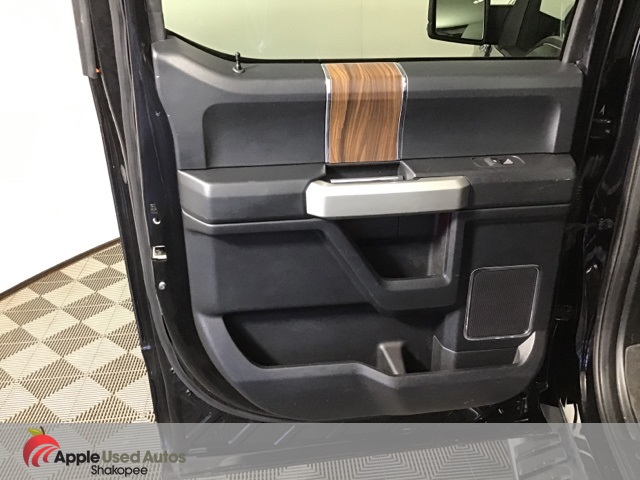 2016 Ford F-150 Lariat photo 14