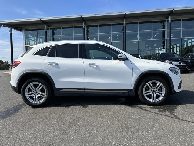 2022 Mercedes Benz GLA 250 4MATIC photo 5