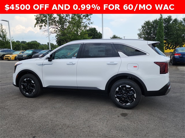 2025 Kia Sorento S photo 4