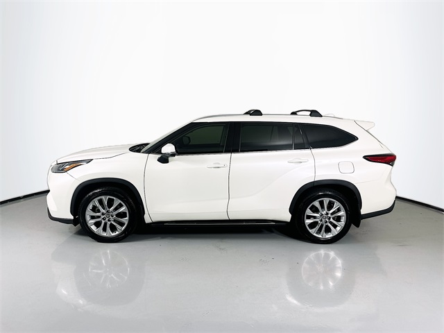 2021 Toyota Highlander Limited photo 2