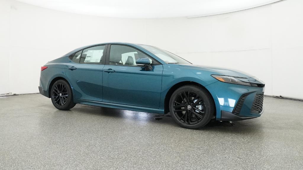 2025 Toyota Camry SE photo 28
